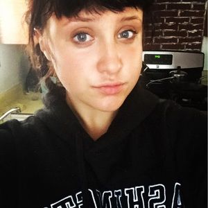 Meet your Posher, Jen