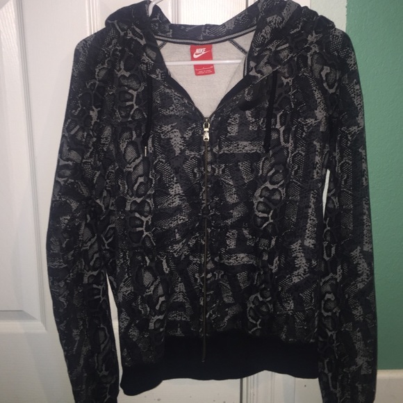 Nike zip up jacket