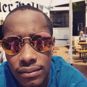 Meet your Posher, Aaron