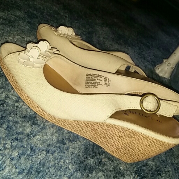 Wedge shoes - Picture 3 of 3