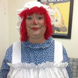 Meet your Posher, Debbie