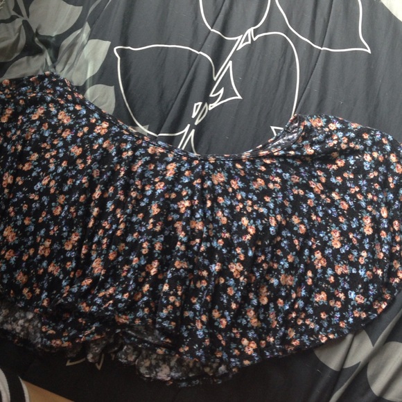Charlotte Russe Floral Over the Shoulders crop top