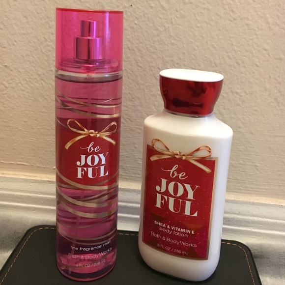 bath and body works "be joyful" set❤️