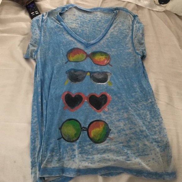 Blue graphic tee