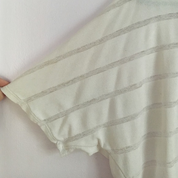 White, striped crop top. - Picture 2 of 4