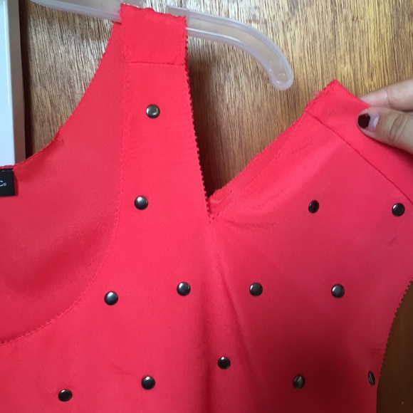 Top - Picture 2 of 4