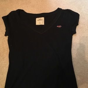 Classic Navy v neck t shirt