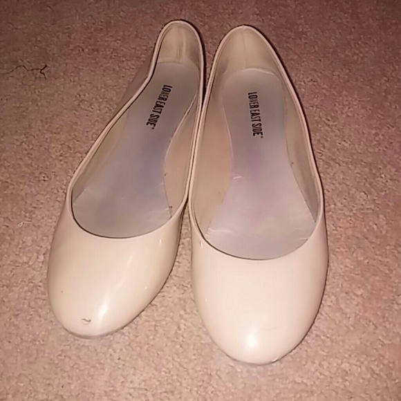 Nude flats