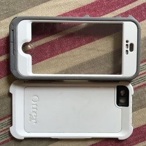 iPhone 5s otter box