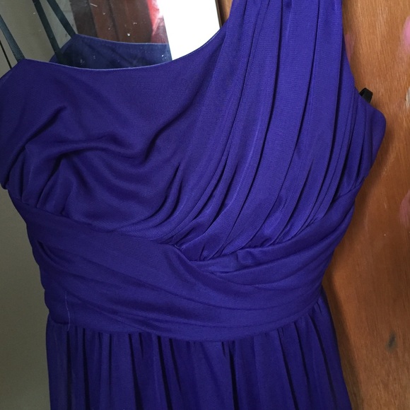 Dress - Picture 4 of 4