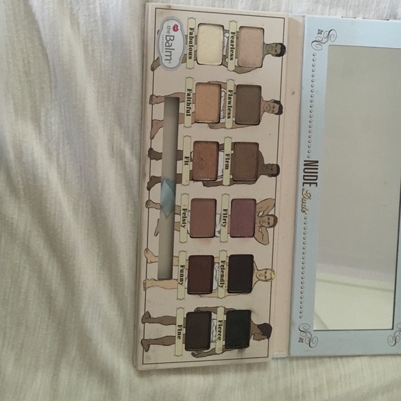 NudeDude The Balm eyeshadow palette. - Picture 2 of 4