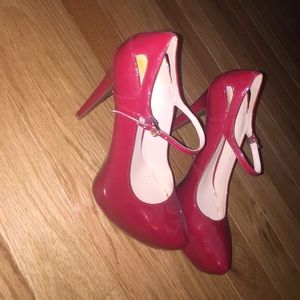 Red Nine West Pumps Size 9!