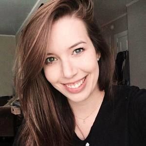 Meet your Posher, Daniela