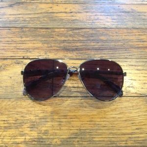 Floral patterned aviator sunglasses