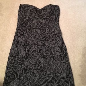 NEVER WORN!!! Strapless lacy dress