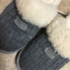 🚫HOLD FOR SAM🚫 UGG Cable Sweater Slippers
