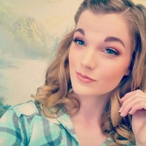 Meet your Posher, Meaghan