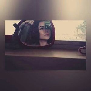 Meet your Posher, Maria