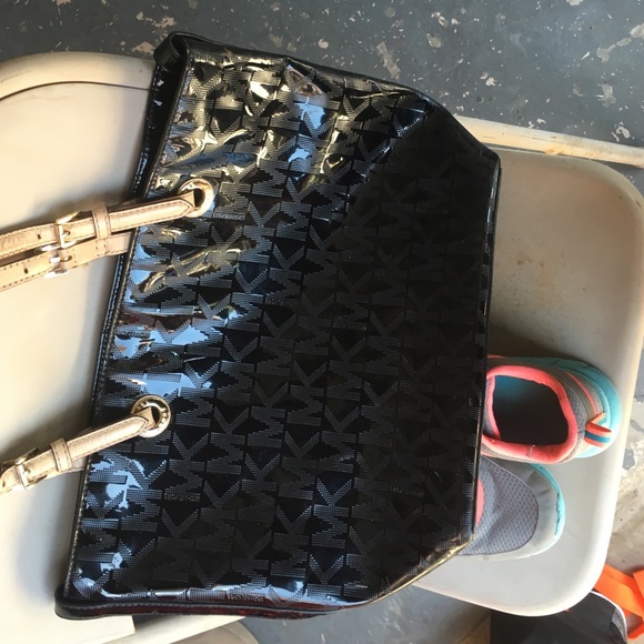 micheal chors black bag - Picture 2 of 3