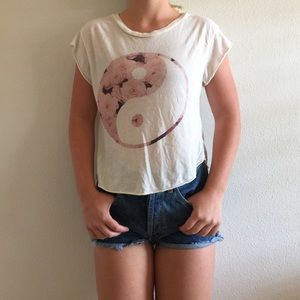 brandy Melville tee!