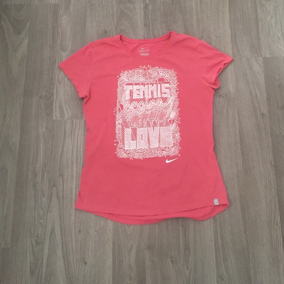 NIKE workout tee