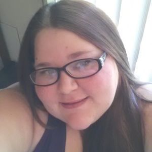 Meet your Posher, Hali