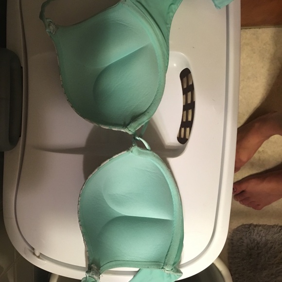 VS BOMSHELL PUSH-UP BRA - Picture 2 of 3