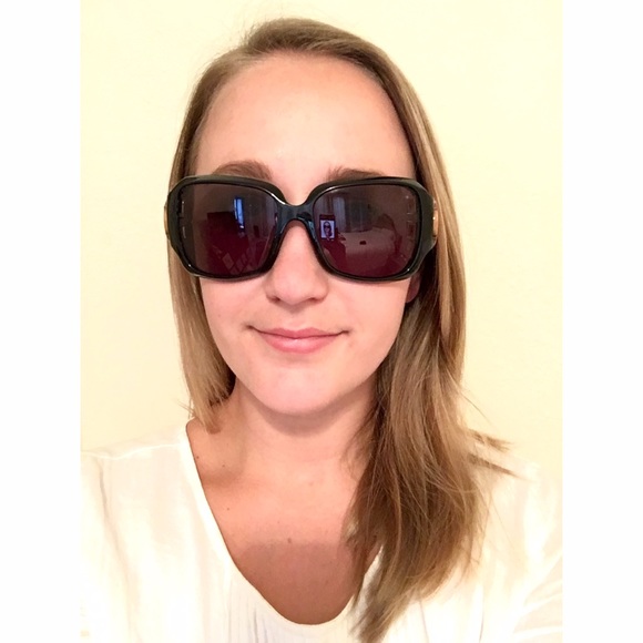 Authentic GUCCI Black Sunglasses with Horsebit - Picture 4 of 4