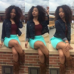 Meet your Posher, Alexus