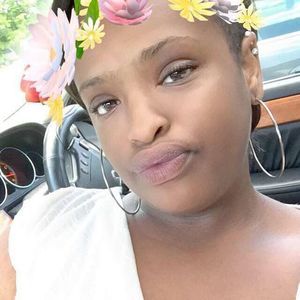 Meet your Posher, Deandra