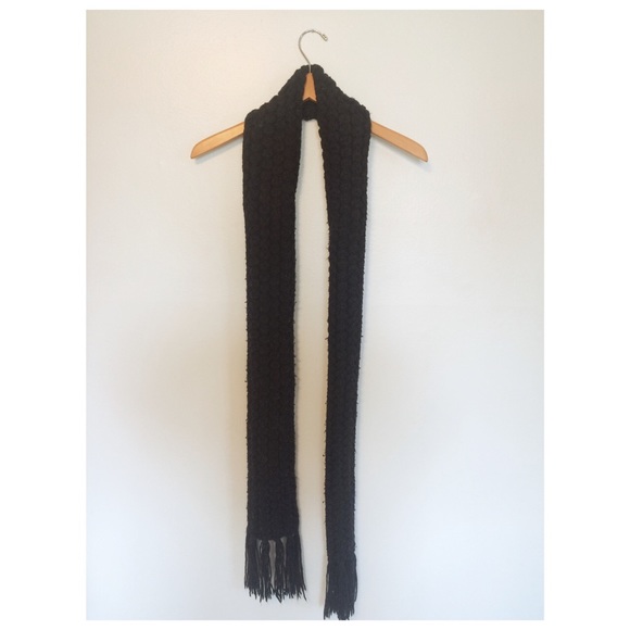 Hollister knit scarf