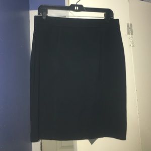 Black casual skirt