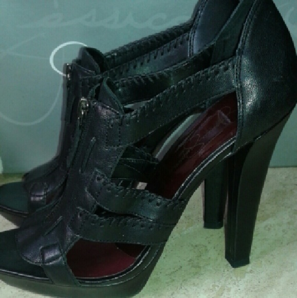 Jessica Simpson platform sandal