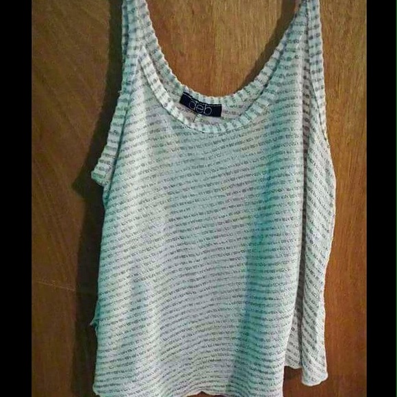 Light weight tank top