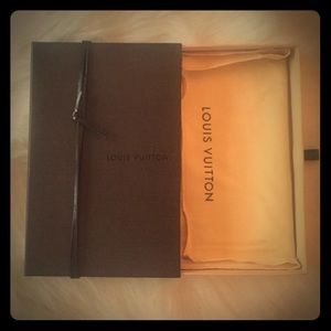 Louis Vuitton AUTHENTIC wallet gift box