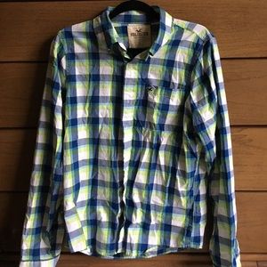 Men's green and blue button down Hollister shirt