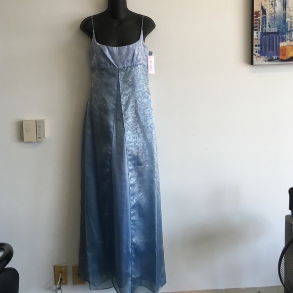Blue dress
