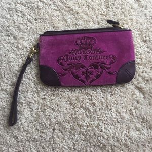 Juicy wristlet