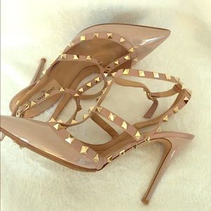 VALENTINO patent leather studded pumps