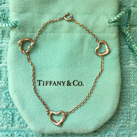 T2eC16N_ygE9s7HHq_eBRwkn3P_hw_  Tiffany & Co. Elsa Perreti open heart bracelet