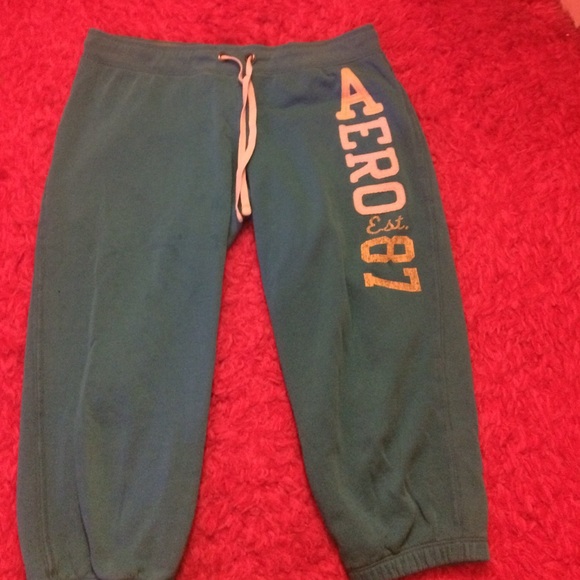 Aeropostale Capris.