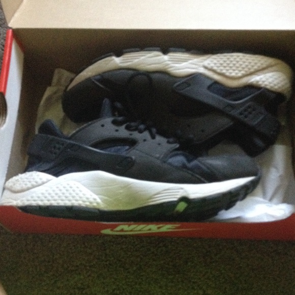 Women's air huarache run