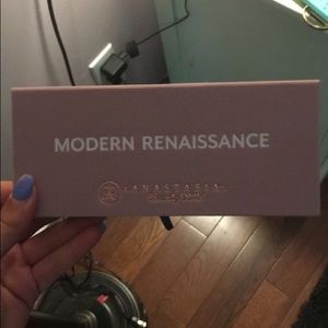 Anastasia Renaissance palette