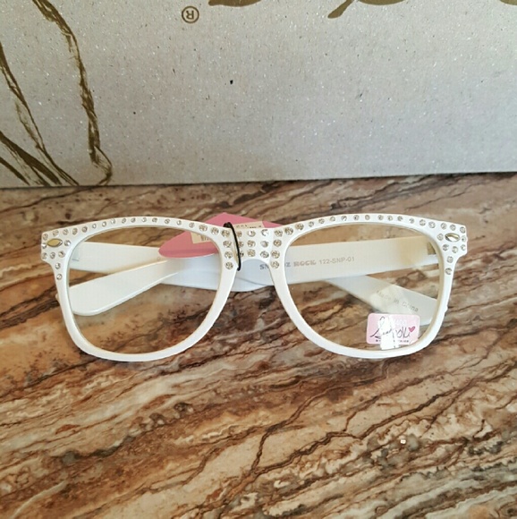 SNOOKI SUNGLASSES WHITE