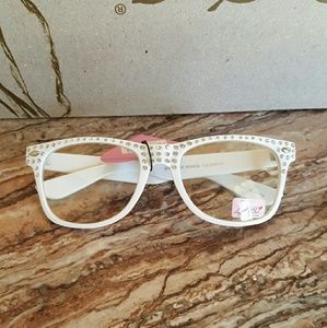 SNOOKI SUNGLASSES WHITE