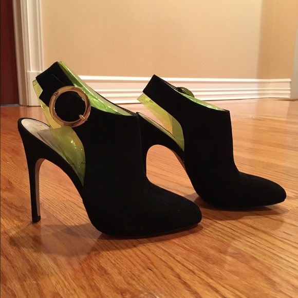 NEW WITHOUT BOX: Sam Edelman Black Suede Pumps