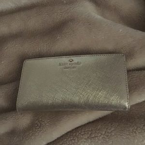 Kate spade Not for sale. Trading with asiano18