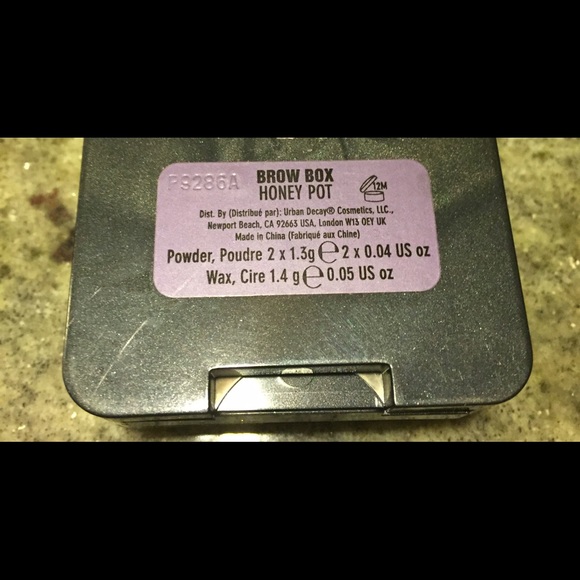 ❤️UD "Honey Pot" Brow Box❤️ - Picture 2 of 2