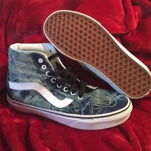 Womens blue vans size 7.5 LOW PRICE