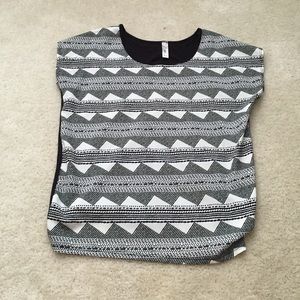 Black and white patterned top